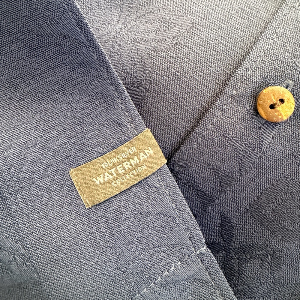 Quiksilver/Waterman Blue Casual Button Down Shirt - Picture 3 of 4